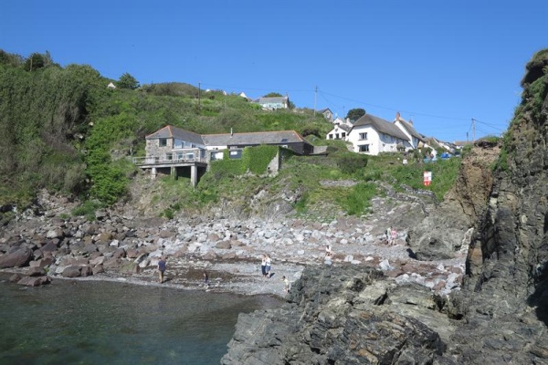 cadgwith Photo