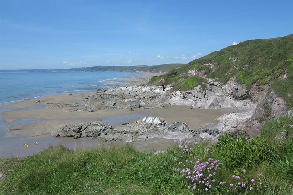 whitsand Photo